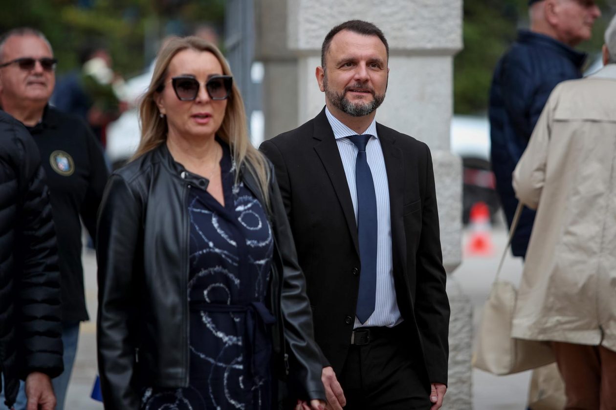 Zadar: Polaganje vijenaca povodom blagdana Svih svetih i Dušnog dana Zadar: Polaganje vijenaca povodom blagdana Svih svetih i Dušnog dana