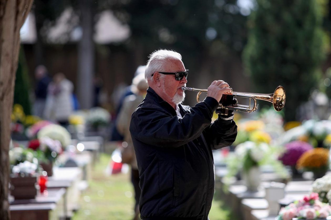 Zadar: Polaganje vijenaca povodom blagdana Svih svetih i Dušnog dana Zadar: Polaganje vijenaca povodom blagdana Svih svetih i Dušnog dana