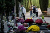 Zadar: Građani uređuju grobove uoči blagdana Svih svetih i Dušnog dana