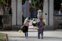 Zadar: Građani uređuju grobove uoči blagdana Svih svetih i Dušnog dana