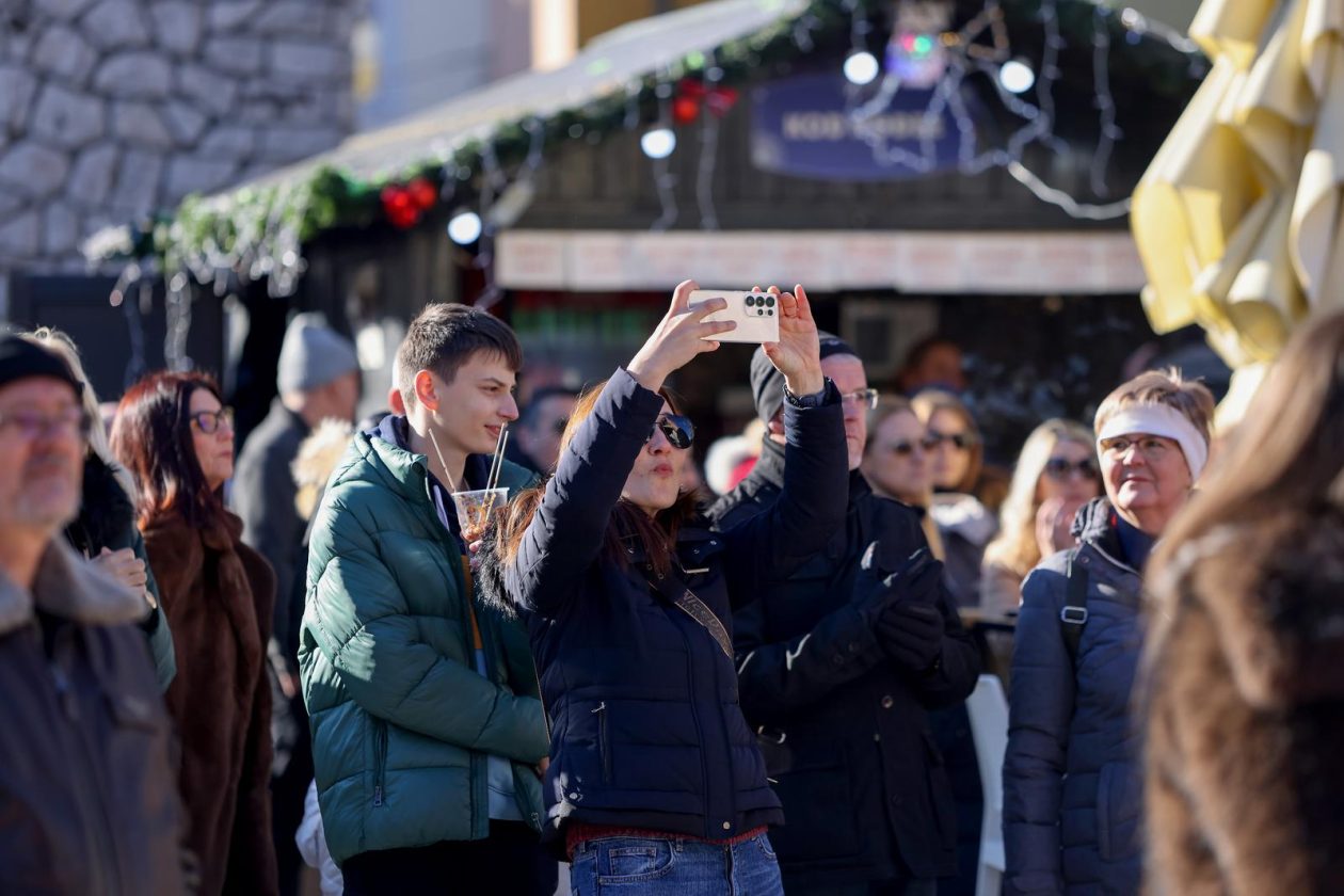 Jutarnji doček Nove godine uz ARTPOP – spektakularni tribute show posvećen Lady Gagi