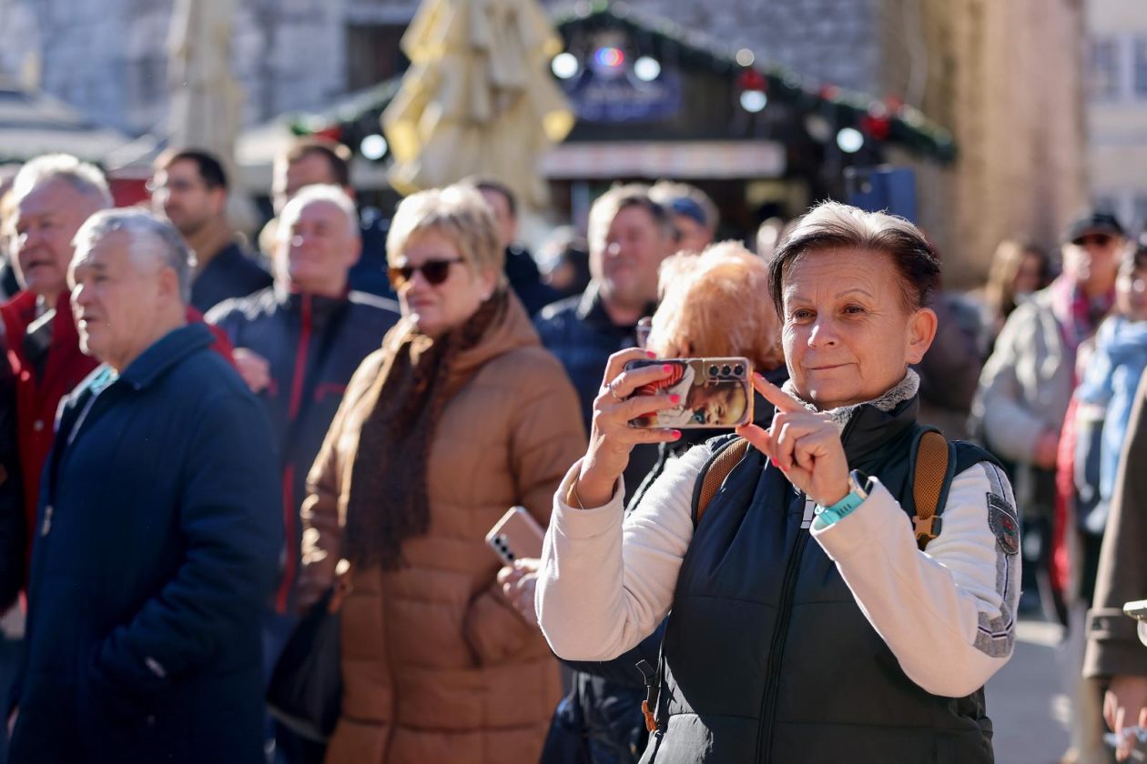 Jutarnji doček Nove godine uz ARTPOP – spektakularni tribute show posvećen Lady Gagi