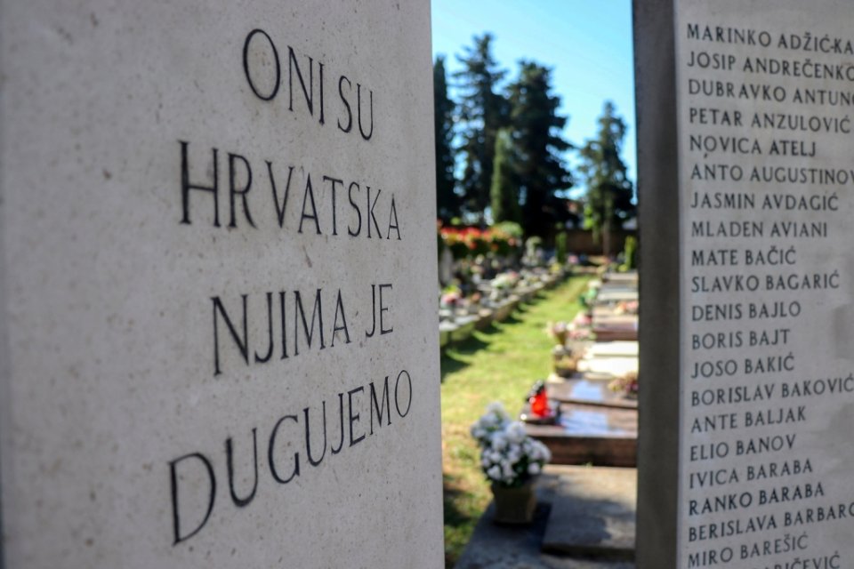 Predstavnici Općine Vir odali počast preminulima u Domovinskom ratu (19)