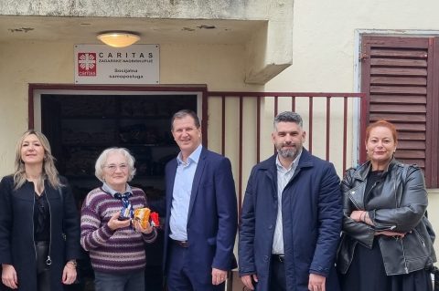 Prikupljanje donacija za socijalnu samoposlugu