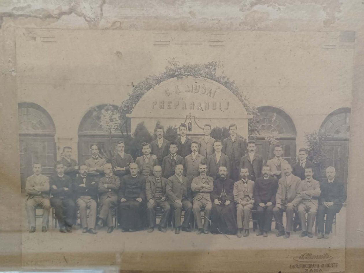 Arbanasi Znanstvena knjiznica Zadar