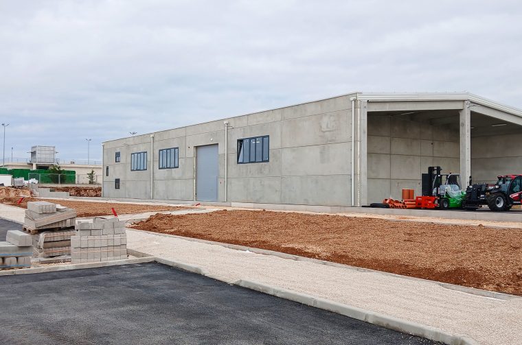 BIOGRAD, 4.12.23024. Industrijska zona, moderna sortirnica… Sortirnica, veliki gospodarski pohvat BIOGRAD, 4.12.23024. Industrijska zona, moderna sortirnica… Sortirnica, veliki gospodarski pohvat