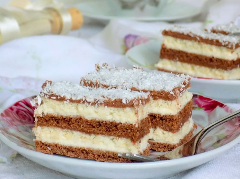 kokos pita kolač desert kokos pita kolač desert