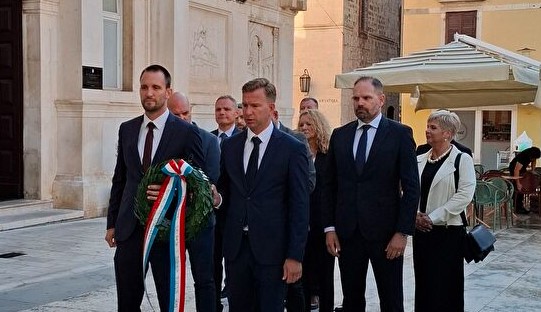 25. rujna spomendan vijenac narodni trg