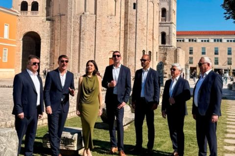 Mia Dimšić i Tomislav Bralić duetom spojili Slavoniju i Dalmaciju Mia Dimšić i Tomislav Bralić duetom spojili Slavoniju i Dalmaciju