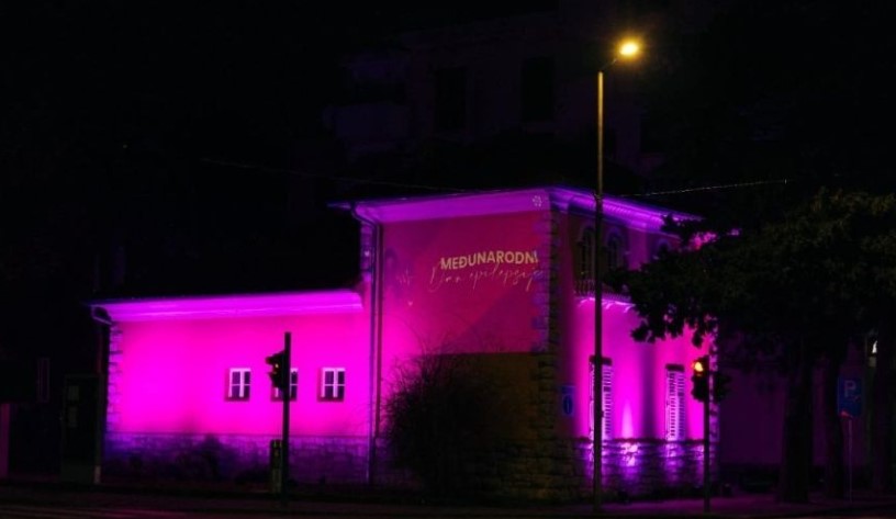 Ljubičasta svjetla za podršku: Biograd na Moru obilježava Međunarodni dan epilepsije