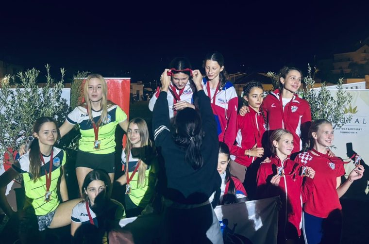 Atletičari AK Biograd iz Dubrovnika se vratili s 12 medalja