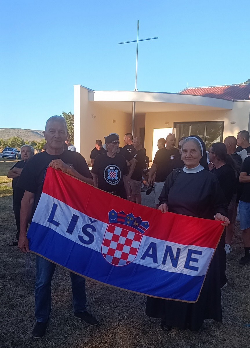 Tradicionalna 17. molitvena hodnja Koracima nade u istinu Bulić- Vukšić- Lišane Ostrovičke (16)