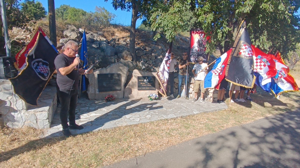 Tradicionalna 17. molitvena hodnja Koracima nade u istinu Bulić- Vukšić- Lišane Ostrovičke (4)