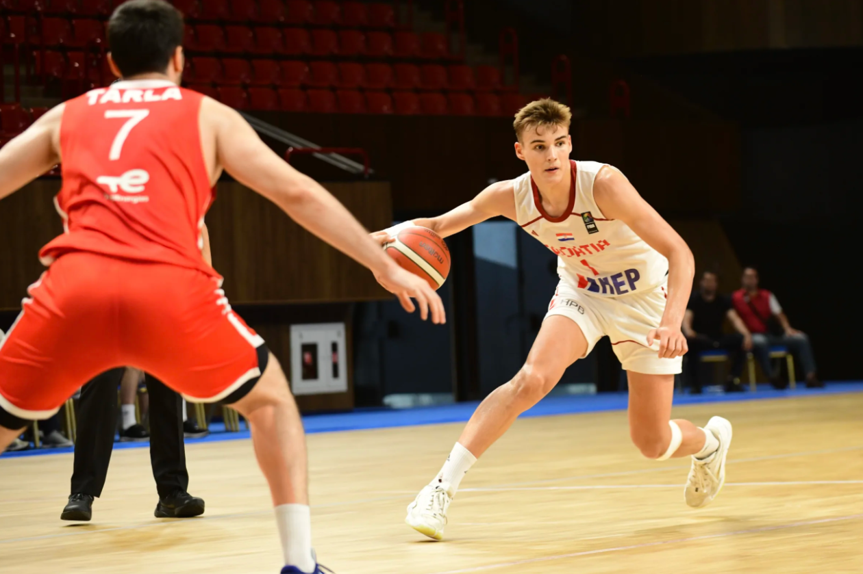 U20, Niko Šare 3