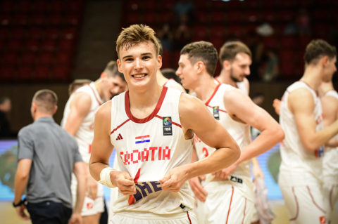 U20, Niko Šare