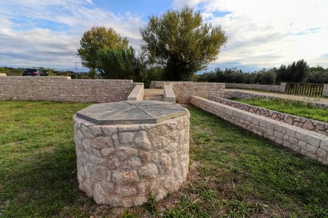 Uređuje se povijesni tradicijski lokalitet bunara kod Potoka na Viru (9) Uređuje se povijesni tradicijski lokalitet bunara kod Potoka na Viru (9)