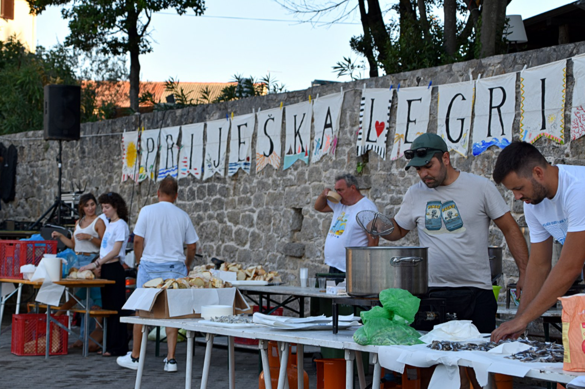 Večer priješke kužine (5)