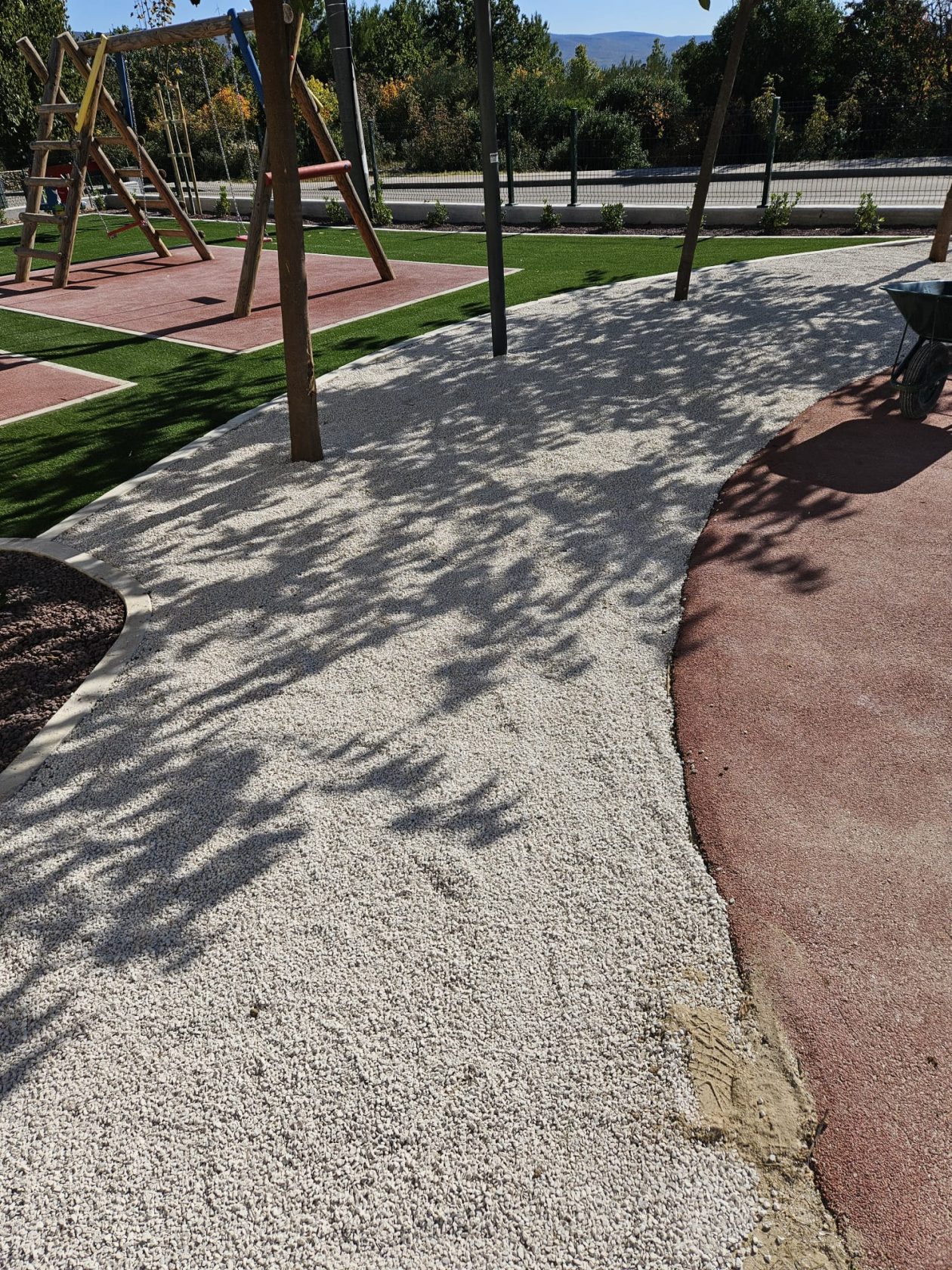 WhatsApp Image 2025-10-15 at 13.15.22_5a3309b3 WhatsApp Image 2025-10-15 at 13.15.22_5a3309b3