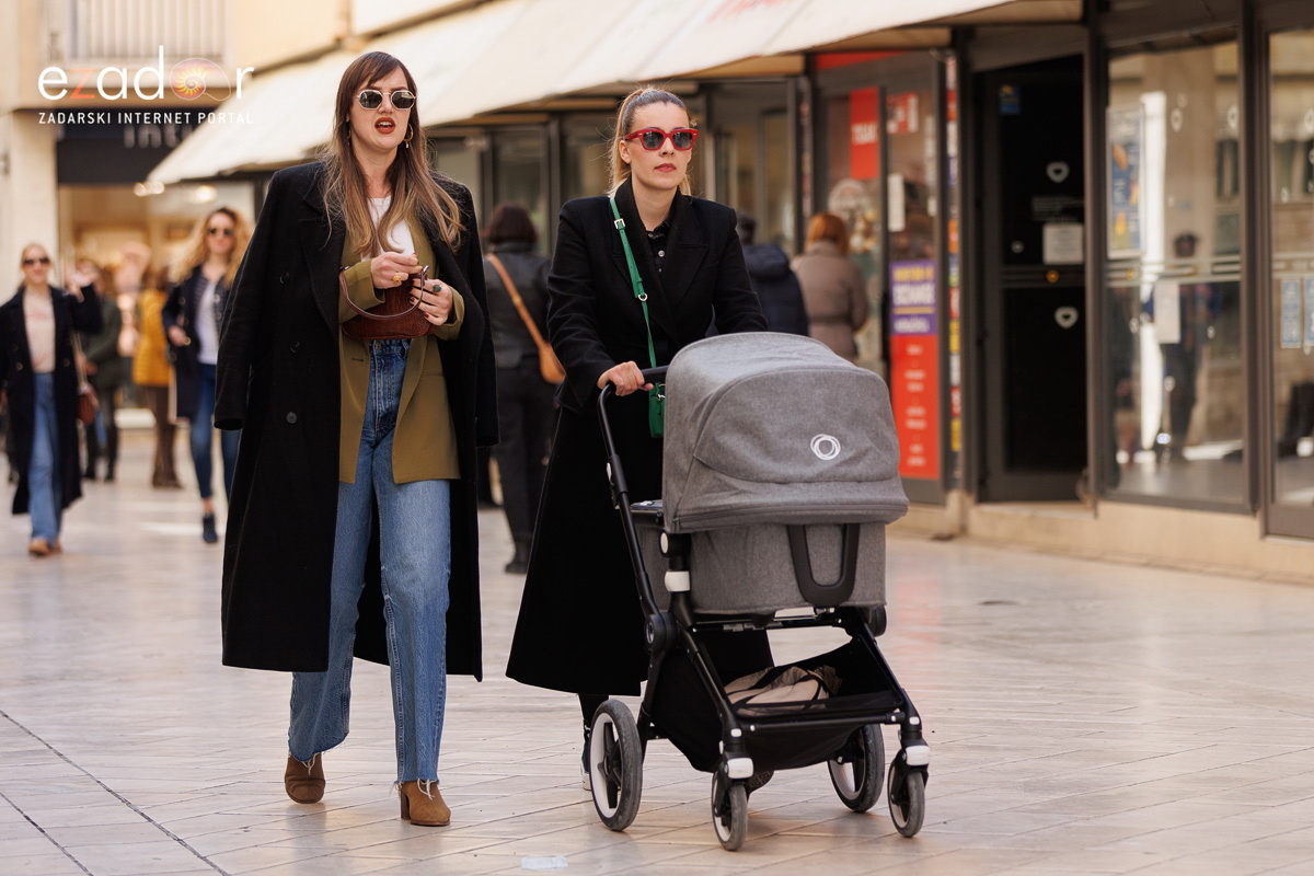 Đir po gradu, subotnja špica 19. ožujka 2022. Đir po gradu, subotnja špica 19. ožujka 2022.