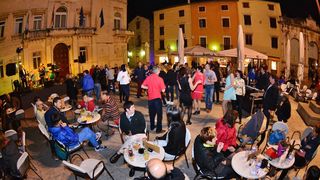 FIMBA After party na Narodnom trgu uz bend Songbusters FIMBA After party na Narodnom trgu uz bend Songbusters