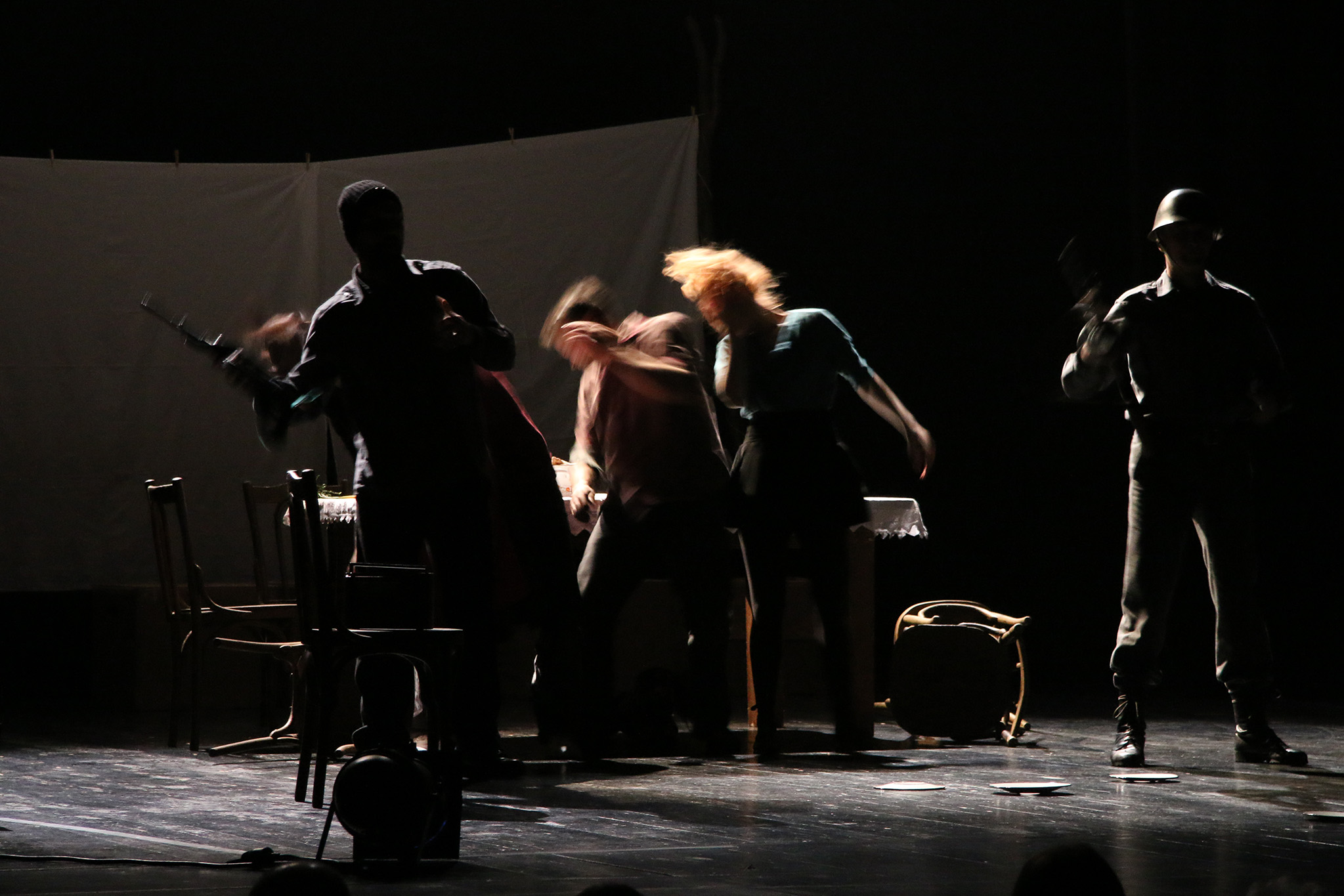 Predstava godine “260 dana” u HNK Zadar Predstava godine “260 dana” u HNK Zadar