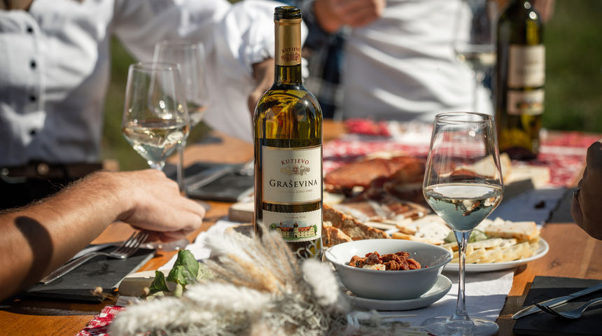 Jedna hrvatska vinarija nudi posao kojeg je teško odbiti Jedna hrvatska vinarija nudi posao kojeg je teško odbiti