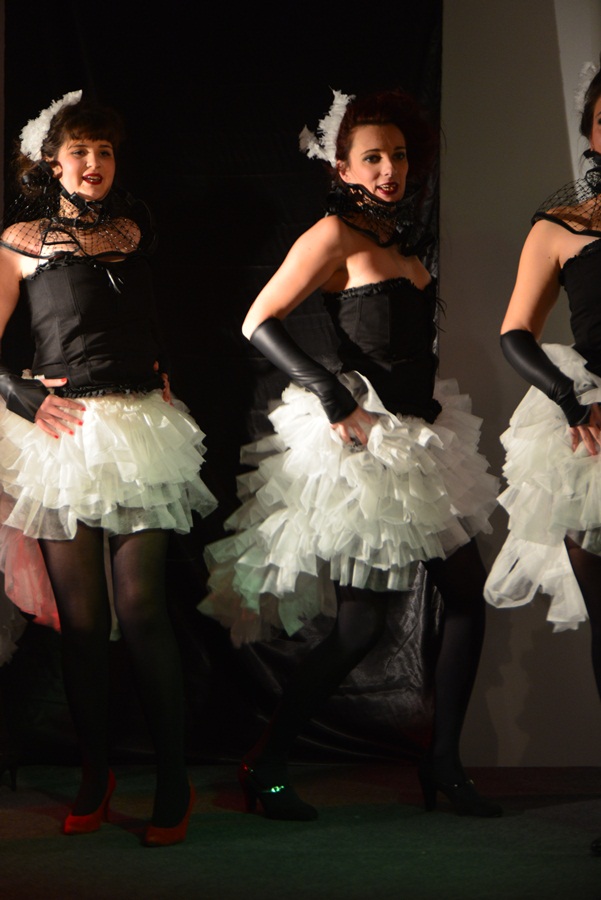 Dragon teatar premijerom predstave “Kraljevo” proslavio svoj peti rođendan Dragon teatar premijerom predstave “Kraljevo” proslavio svoj peti rođendan