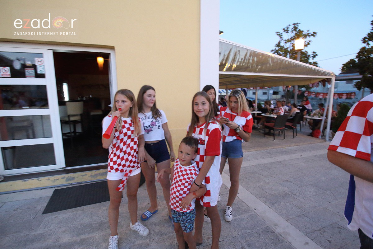 Bibinje: Navijanje za Vatrene i fešta nakon pobjede nad Rusijom