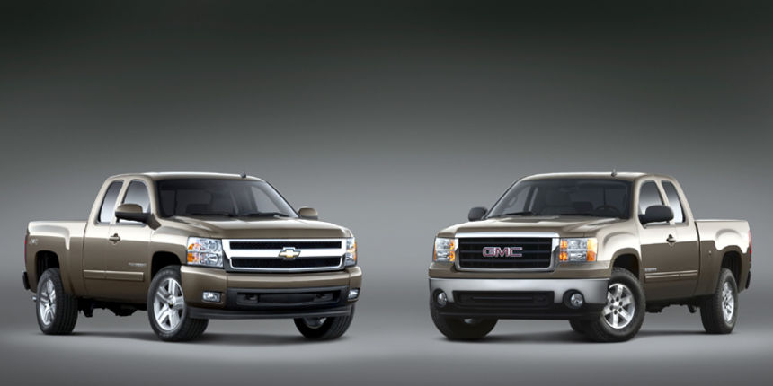 2007 Chevrolet Silverado LTZ Extended Cab and 2007 GMC Sierra SLE Extended Cab. X07MS_MB002  (United States)