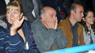 Zadar, 211112
Dvorana Jazine.
Humanitarni koncert za obitelj Vukic iz zadarskih arbanasa koja ce, ukoliko se ne skupe potrebna sredstva, uskoro biti delozirana iz svog doma.
Na fotografiji: Miro Vukic
Foto: Luka Gerlanc / CROPIX Zadar, 211112
Dvorana Jazine.
Humanitarni koncert za obitelj Vukic iz zadarskih arbanasa koja ce, ukoliko se ne skupe potrebna sredstva, uskoro biti delozirana iz svog doma.
Na fotografiji: Miro Vukic
Foto: Luka Gerlanc / CROPIX