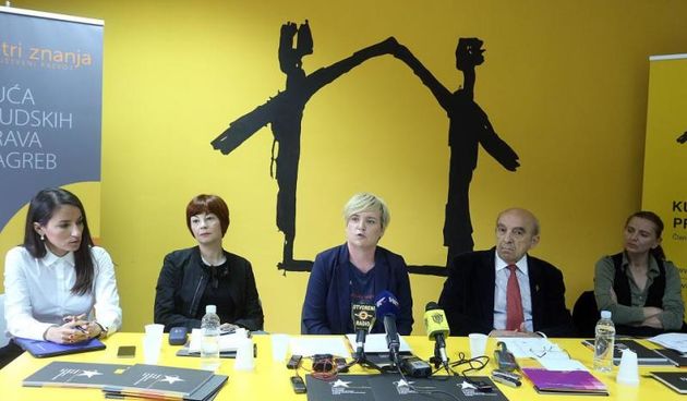 Kuca ljudskih prava Zagreb na konferenciji za medije predstavila je izvjestaj o stanju ljudskih prava u Republici Hrvatskoj za 2014. Nikol Bulat, Natasa Skaricic, Milana Romic, Ljubo Manojlovic, Milena Calic Jelic. Photo: Goran Stanzl/PIXSELL