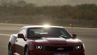 Zadar, 091111.
U Zadru je danas zapocelo predstavljanje novog Chevroletovog automobila Camaro. Novi model Chevroleta privukao je veliki broj novinara iz inozemstva koji ce ovih dana vrsiti testiranje Camara.
Foto: Jure Miskovic / CROPIX Zadar, 091111.
U Zadru je danas zapocelo predstavljanje novog Chevroletovog automobila Camaro. Novi model Chevroleta privukao je veliki broj novinara iz inozemstva koji ce ovih dana vrsiti testiranje Camara.
Foto: Jure Miskovic / CROPIX