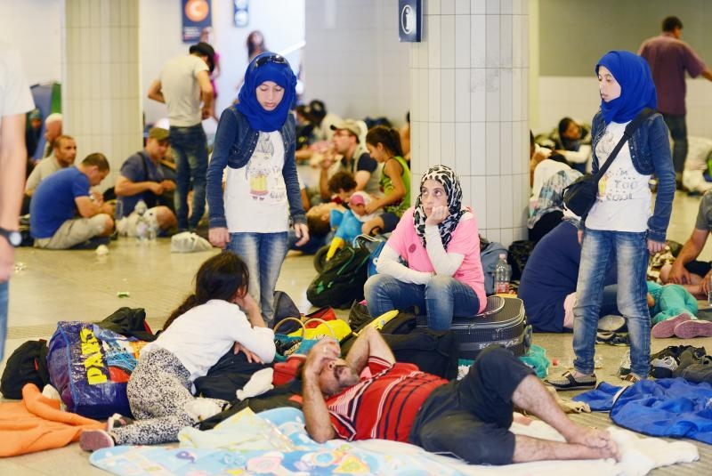 Izbjeglice i imigranti na željezničkom kolodvoru Keleti ulicama Budimpešte, Photo: Marko Jurinec/PIXSELL Izbjeglice i imigranti na željezničkom kolodvoru Keleti ulicama Budimpešte, Photo: Marko Jurinec/PIXSELL