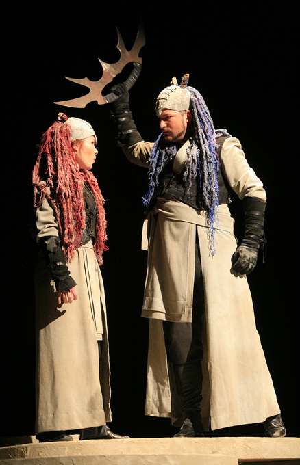 Rijeka, 250212.
U organizaciji muzeja starih racunala Peek & Poke u Hrvatskom kulturnom domu (HKD) na Susaku prikazana je prva klingonska opera na svijetu u izvedbi nizozemskog teatra Zeebelt. Opera pod nazivom U na jeziku je Klingonaca, izmisljenog ratni Rijeka, 250212.
U organizaciji muzeja starih racunala Peek & Poke u Hrvatskom kulturnom domu (HKD) na Susaku prikazana je prva klingonska opera na svijetu u izvedbi nizozemskog teatra Zeebelt. Opera pod nazivom U na jeziku je Klingonaca, izmisljenog ratni