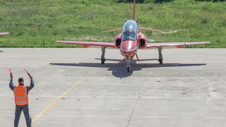 Akrobatska grupa Red Arrows u posjetu Krilima Oluje u Zemuniku