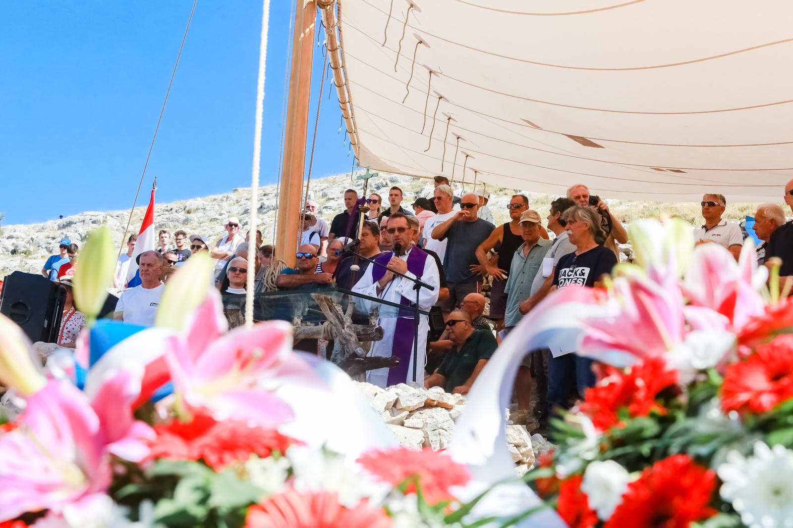 Obilježena 15. obljetnica od vatrogasne tragedije na Kornatima Obilježena 15. obljetnica od vatrogasne tragedije na Kornatima