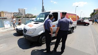Stanari tzv. Galićevih zgrada u Diklu su nakon posjete gradonačelniku održali prosvjed blokirajući promet u centru grada, foto: Luka Gerlanc/CROPIX Stanari tzv. Galićevih zgrada u Diklu su nakon posjete gradonačelniku održali prosvjed blokirajući promet u centru grada, foto: Luka Gerlanc/CROPIX