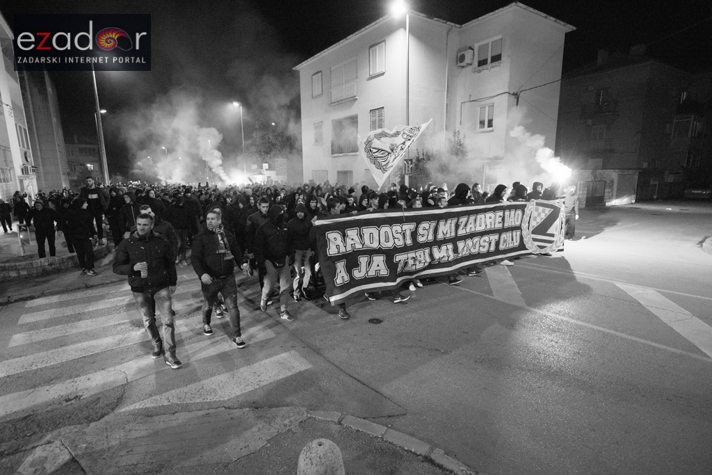 Okupljanje Tornada na Forumu i korteo do Krešinog doma Okupljanje Tornada na Forumu i korteo do Krešinog doma