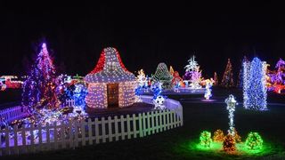 Dva milijuna lampica za božićnu čaroliju na imanju Salaj