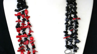 Izložba nakita u Muzeju antičkog stakla