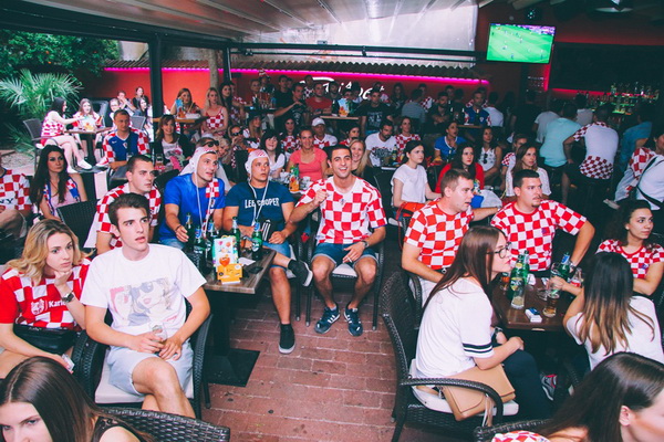 Euro 2016: Utakmica između Hrvatske i Češke gledala se u brojnim zadarskim lokalima i kafićima.