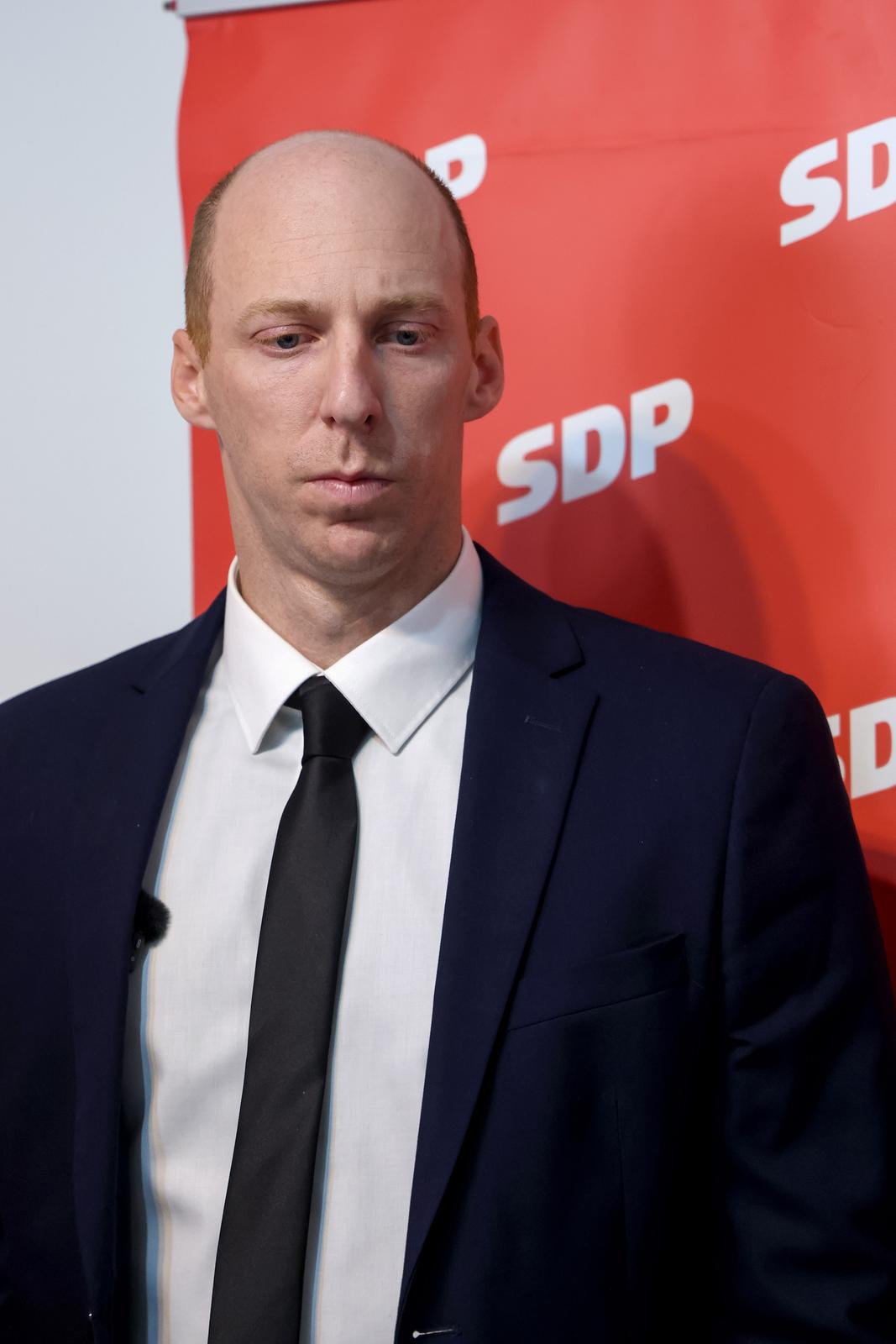 SDP predstavio kandidata za gradonačelnika, bit će to Daniel Radeta SDP predstavio kandidata za gradonačelnika, bit će to Daniel Radeta