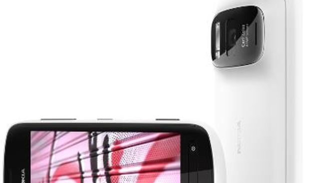 Nokia 808 PureView ima mnostruoznu kameru od 41 MP, foto: net.hr