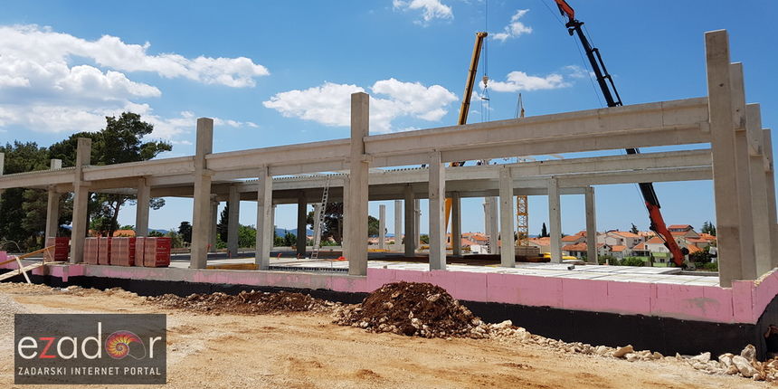 Tommy gradi novi trgovački centar na Putu Bokanjca Tommy gradi novi trgovački centar na Putu Bokanjca