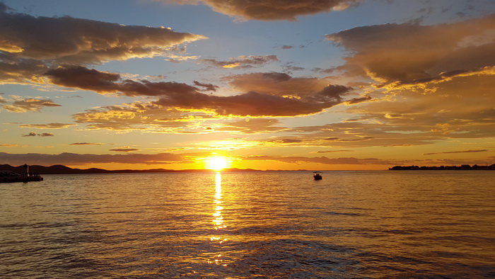 Spektakularan zalazak sunca 22. kolovoza 2016. Foto:Mladen Malik Spektakularan zalazak sunca 22. kolovoza 2016. Foto:Mladen Malik