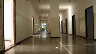 Devastirana bivša vojna baza Šepurine, Foto: Iva Idassa Devastirana bivša vojna baza Šepurine, Foto: Iva Idassa