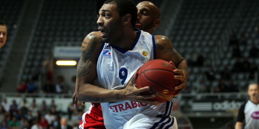 Zadar, 230413.
Dvorana Kresimira Cosica.
Kosarkaska utakmica 8. kola A1 Lige za prvaka.
Susret KK Zadar – KK Cedevita.
Na fotografiji: igrac Zadra Romeo Travis.
Foto: Jure Miskovic / CROPIX Zadar, 230413.
Dvorana Kresimira Cosica.
Kosarkaska utakmica 8. kola A1 Lige za prvaka.
Susret KK Zadar – KK Cedevita.
Na fotografiji: igrac Zadra Romeo Travis.
Foto: Jure Miskovic / CROPIX