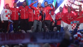 Zlatne tenisače na Trgu bana Josipa Jelačića dočekale tisuće navijača Zlatne tenisače na Trgu bana Josipa Jelačića dočekale tisuće navijača