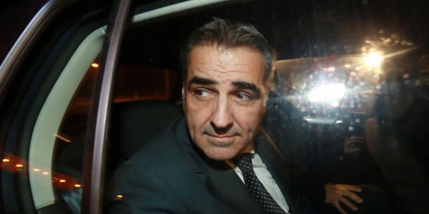 Nadan Vidošević, Policija je uz prisustvo uhicenog predsjednika Hrvatske gospodarske komore Nadana Vidosevica, osumnjicenog da je u aferi Remorker zloupotrijebio polozaj i ovlasti te, uz pomoc suradnika, iz HGK izvukao 32 milijuna kuna, pretresla prostori