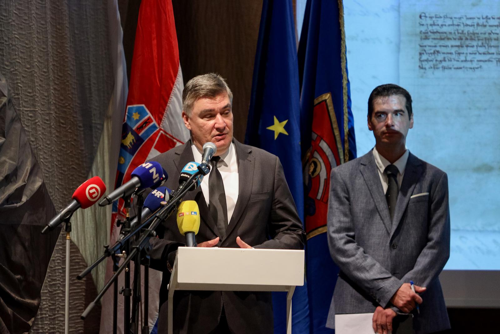 Svečana akademija povodom obilježavanja 400. obljetnice utemeljenja Državnog arhiva Svečana akademija povodom obilježavanja 400. obljetnice utemeljenja Državnog arhiva